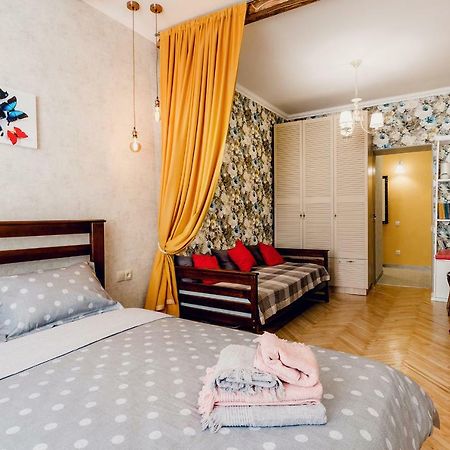 Honey Pie Apartment Lviv Dış mekan fotoğraf